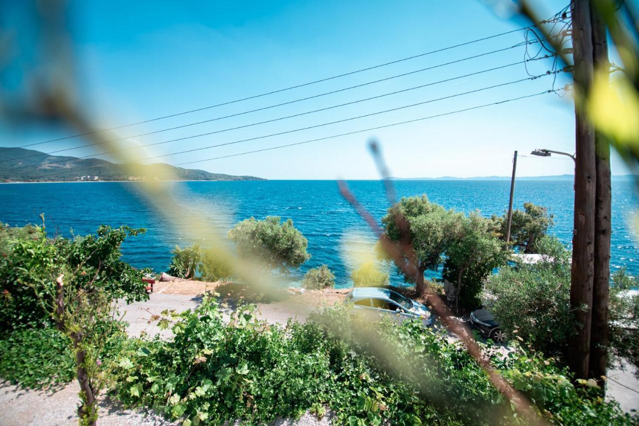 Anemos Seaside Apartment Neos Marmaras Exterior foto